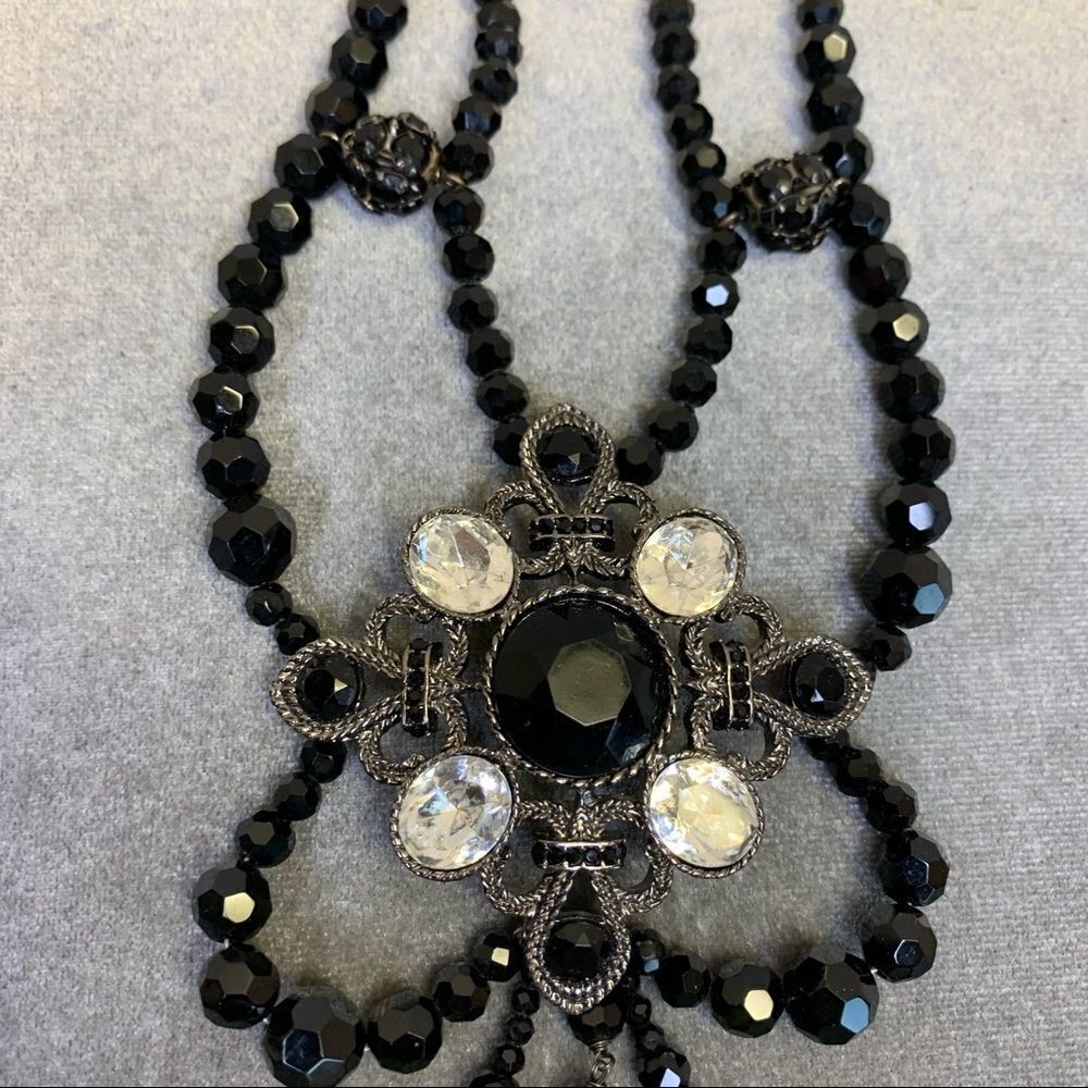 White House Black Market beaded rhinestone layered necklace - Picture 3 of 6